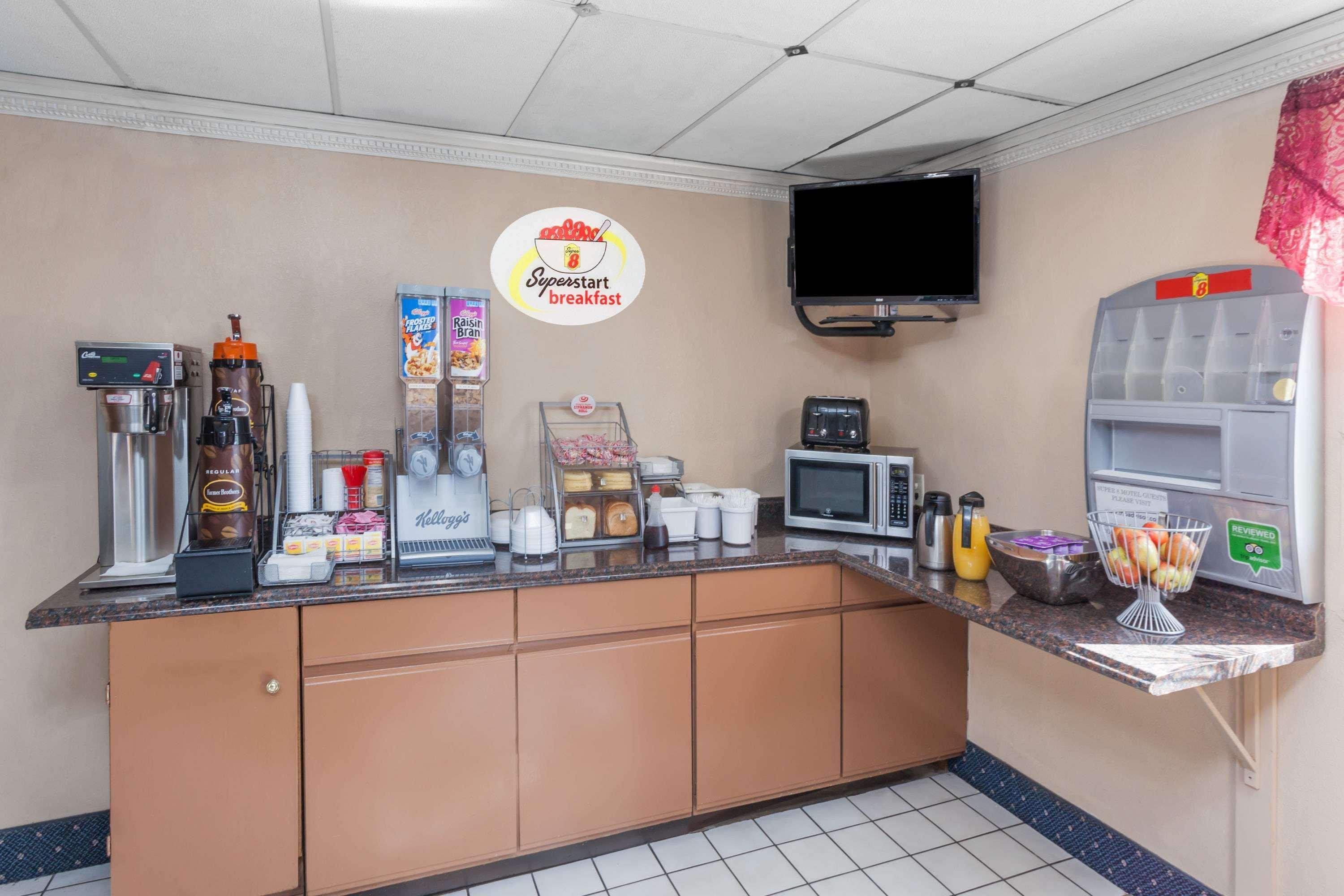 Super 8 By Wyndham Merrillville Exteriér fotografie
